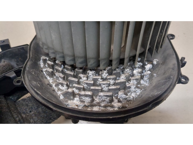 Моторчик печки Volvo V70 2001-2008