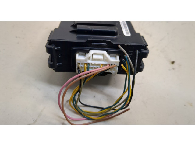 Блок комфорта Nissan Rogue 2013-2020 284P17FL9E