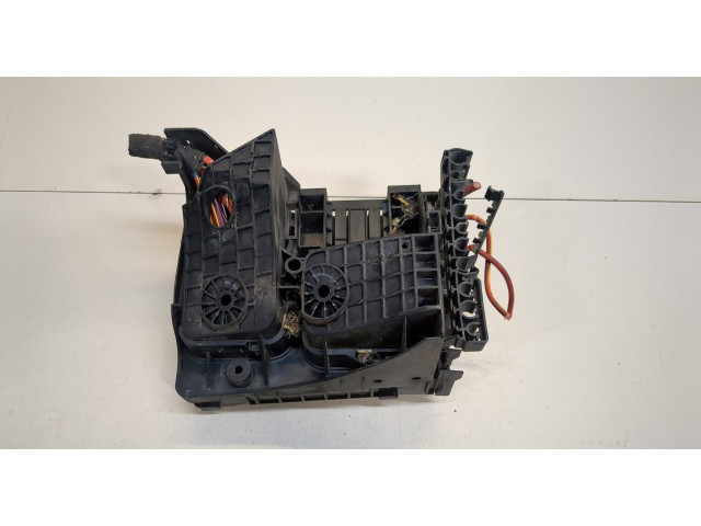 Блок предохранителей Skoda Yeti 2009-2014