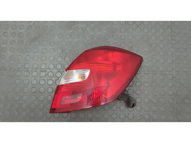 Задний фонарь          