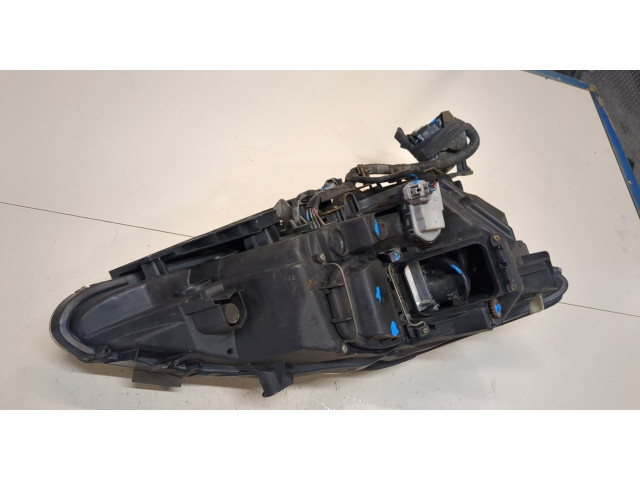 Фара передняя Lexus IS 2005-2013 левая