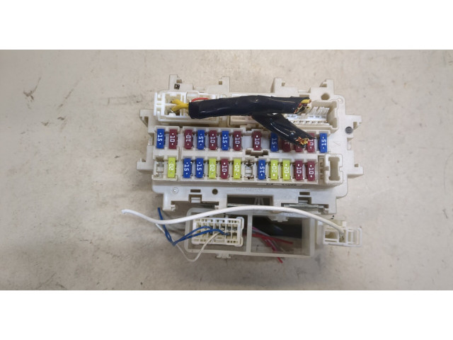 Блок предохранителей Infiniti Q70 2012-2019