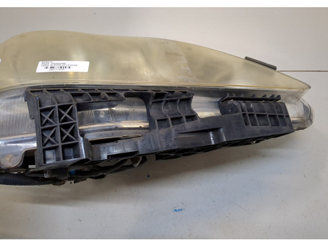 Фара передняя Lexus IS 2005-2013 правая