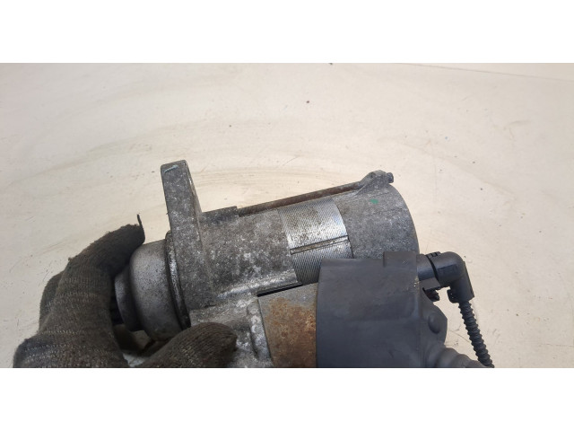 Стартер  Volkswagen Golf 5 2003-2009 1.9     