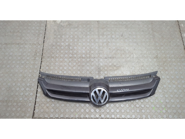 Решетка радиатора  Volkswagen Golf Plus          