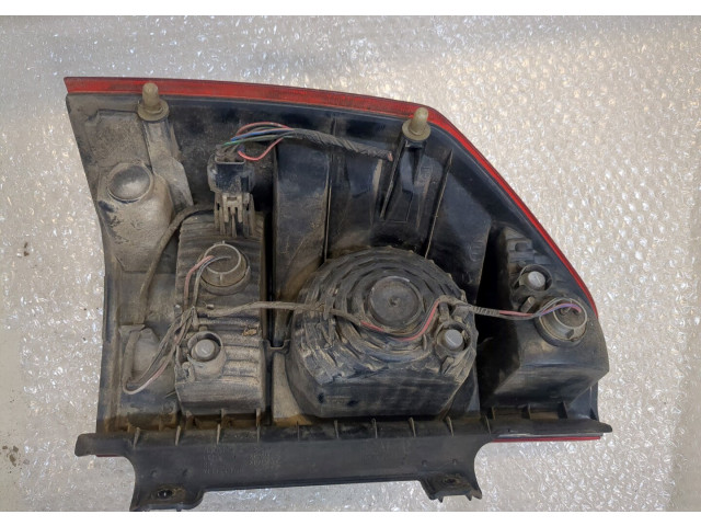 Задний фонарь