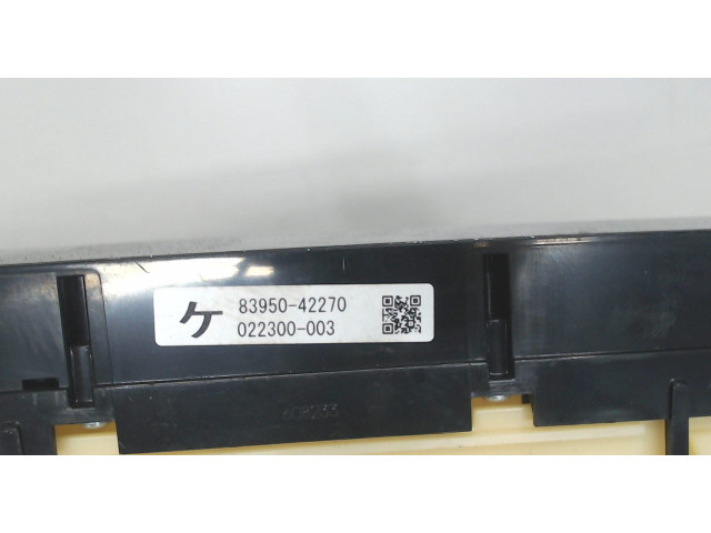 Дисплей бортового компьютера  Toyota RAV 4 2015-2019 839502270   4      