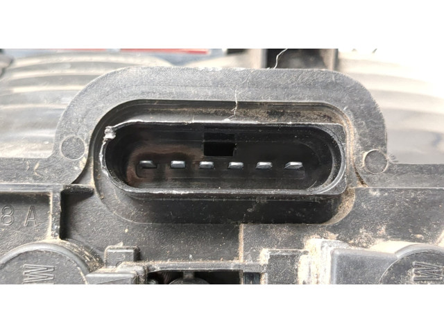 Задний фонарь