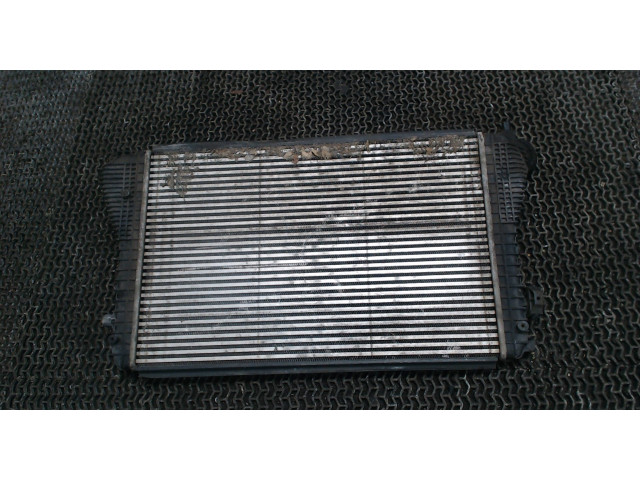 Интеркулер  Volkswagen Golf 5 2003-2009 2.0  1K0145803M    