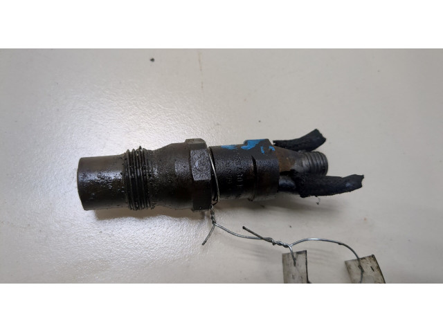 Форсунка топливная  Volkswagen Transporter 4 1991-2003    068130202G     