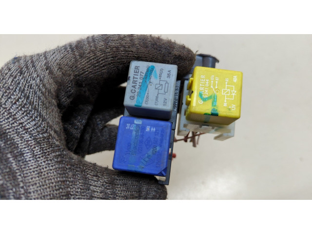 Блок реле  Dacia Duster 2010-2017         