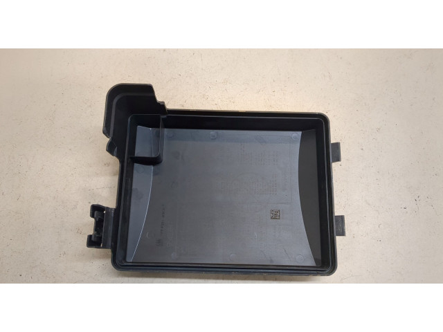 Крышка блока предохранителей  Chevrolet Aveo (T300) 2011-2015      95489847   