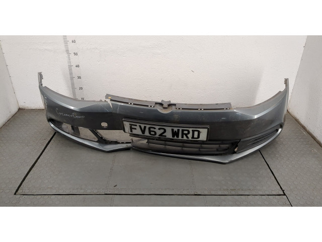 Бампер  Volkswagen Jetta 6 2010-2018 передний   