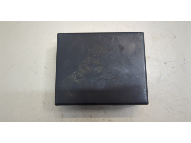 Крышка блока предохранителей Infiniti QX56 2010-2013 8243821V81A