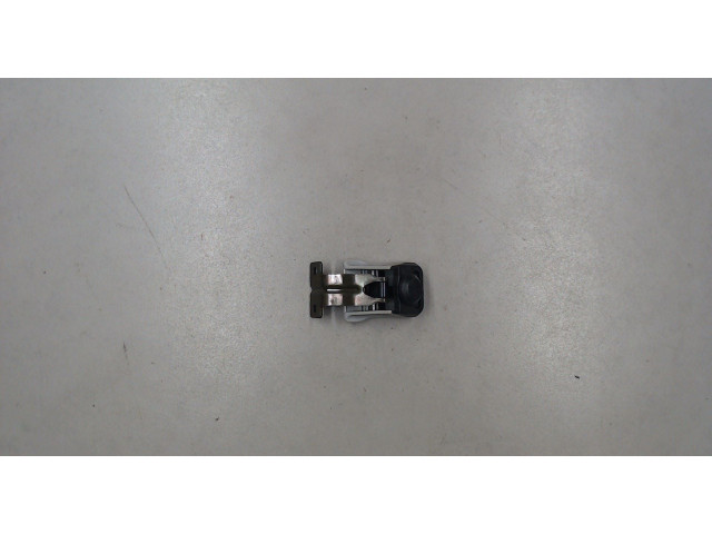 Замок багажника  Mitsubishi Pajero / Montero 2000-2006       