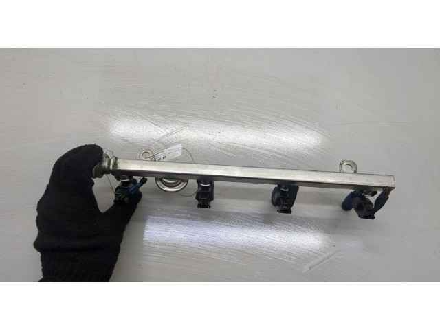 Форсунка топливная Hyundai Sonata 5 NF 2005-2010 353102G400, 353402G300