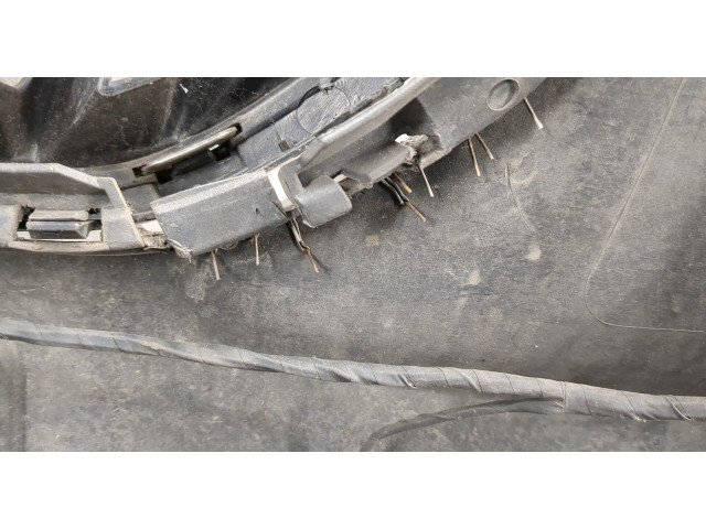 Бампер  Skoda SuperB 2008-2015 передний   