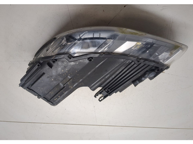 Фара передняя  Audi A1 (8X) 2010-2018 правая 