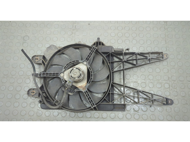 Вентилятор радиатора  Fiat Punto 1999-2010           