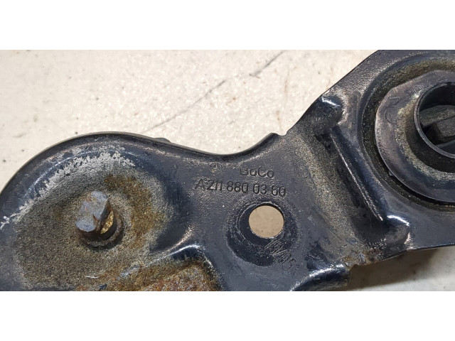 Замок капота  Mercedes E W211 2002-2009     