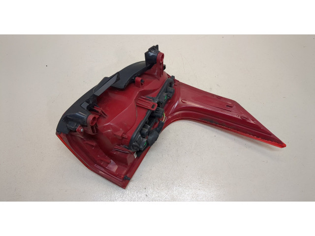 Задний фонарь