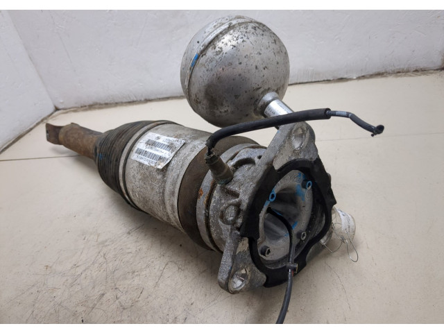 Стойка амортизатора Volkswagen Phaeton 2002-2010