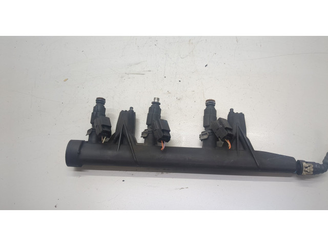 Форсунка топливная Peugeot 2008 2013-2019