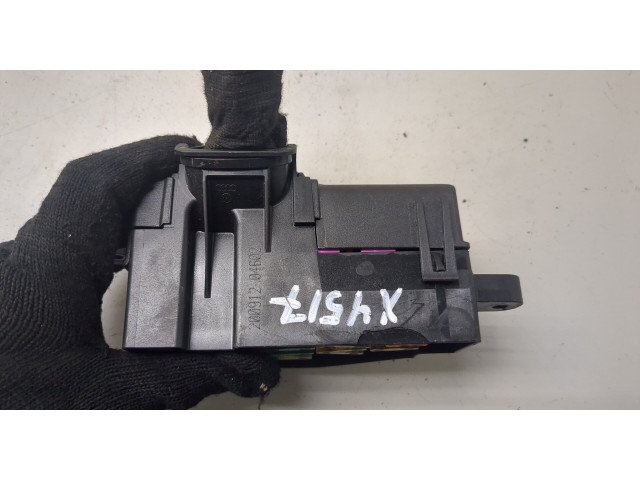 Блок предохранителей Skoda SuperB 2008-2015 1.6