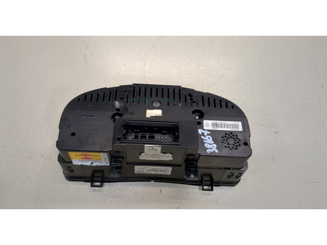 Панель приборов Volkswagen Golf 5 2003-2009