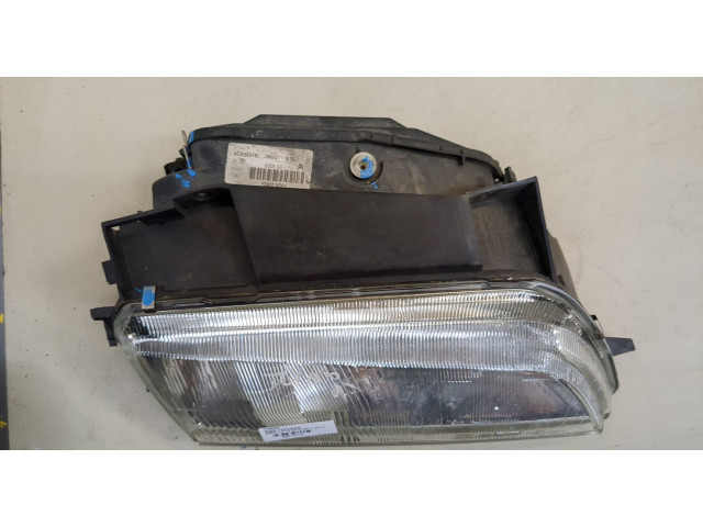 Фара передняя  Citroen Xantia 1998-2002 правая 
