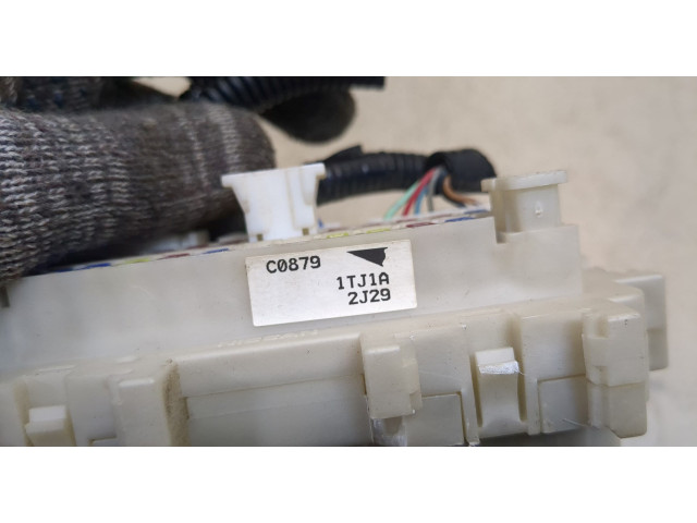 Блок предохранителей  Infiniti FX 2008-2012         