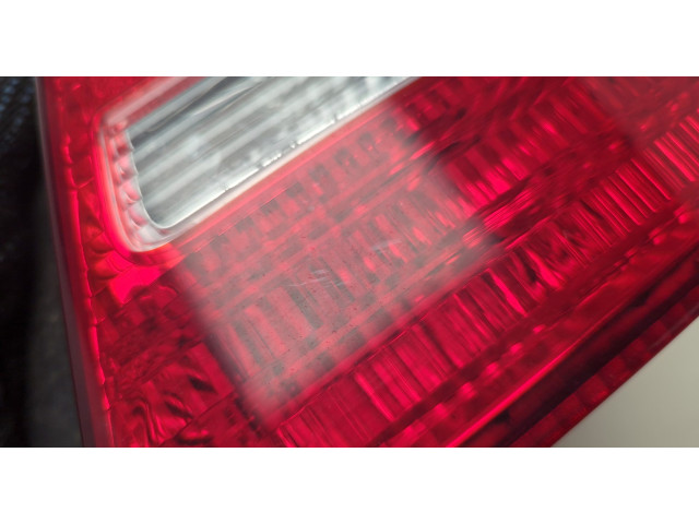 Задний фонарь