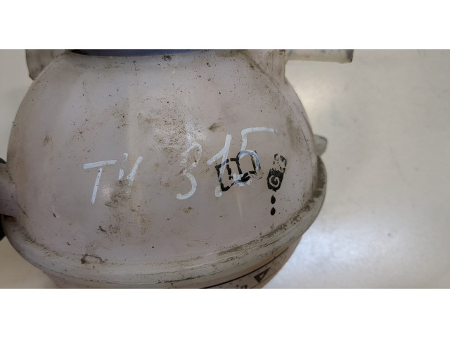 Бачок расширительный  Skoda SuperB 2008-2015     1.6