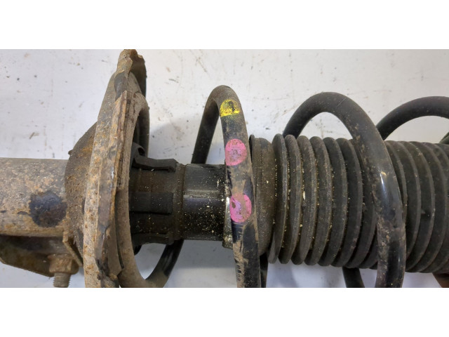 Стойка амортизатора  Seat Leon 3 2012-2020 5Q0413023HT, 5Q0411105CE     