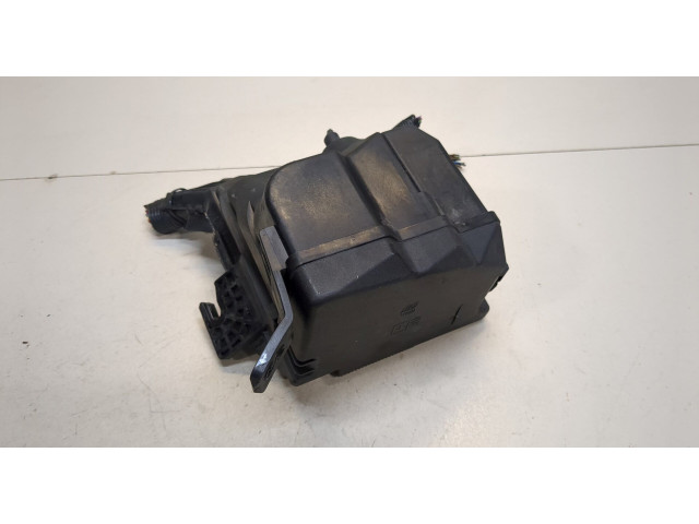 Блок предохранителей  Ford B-Max         