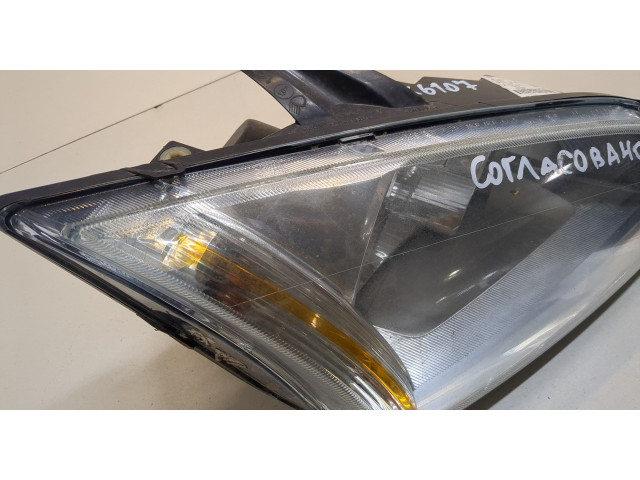 Фара передняя Ford Focus 2 2005-2008 правая