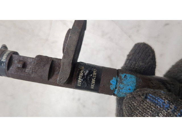 Форсунка топливная Renault Clio 1998-2008 166001137R, 7711497343