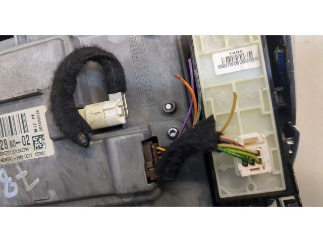 Дисплей бортового компьютера  Peugeot 208 2012-2019 9812862880       