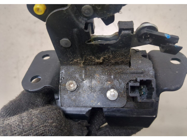 Замок багажника  Chevrolet Captiva 2006-2011       