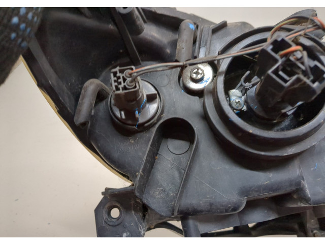 Фара передняя  Mazda 3 (BK) 2003-2009 левая 