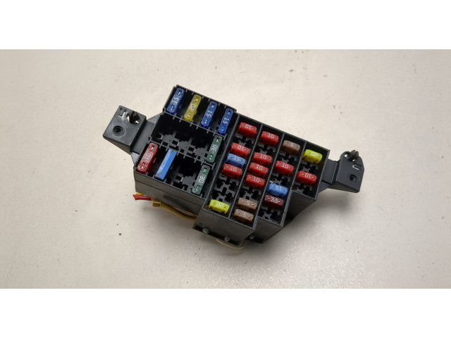 Блок предохранителей  Dacia Logan 2004-2012         