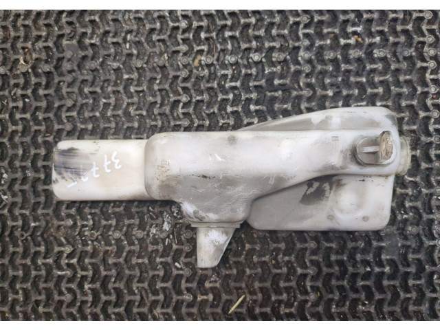 Бачок расширительный Mitsubishi Carisma MB924955 1.6