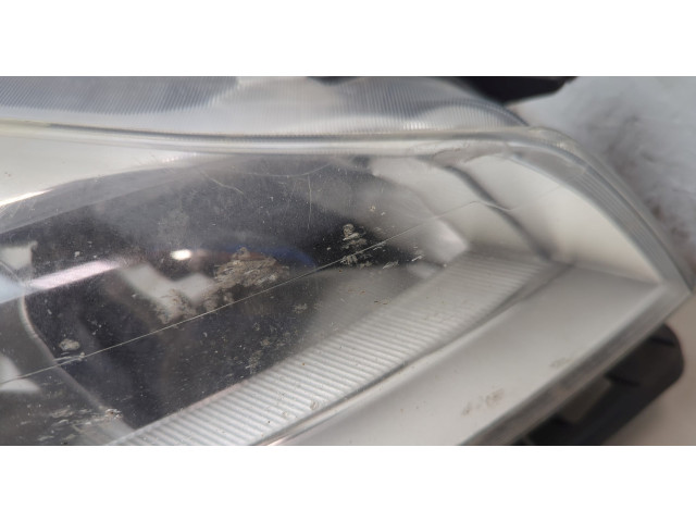 Фара передняя  Ford Kuga 2012-2016 правая 