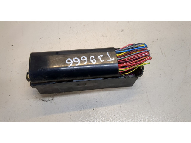 Блок предохранителей Skoda Roomster 2006-2010 1.4