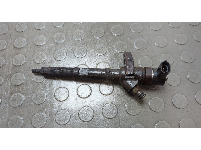 Форсунка топливная  KIA Sorento BL 2002-2011    338004A500, 0445110275     