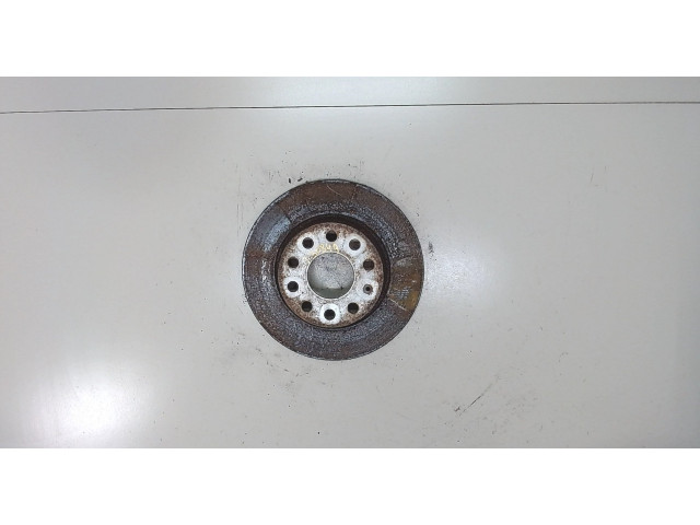 Диск тормозной Volkswagen Jetta 6 2010-2015 1. задний 6 1K0615601AA