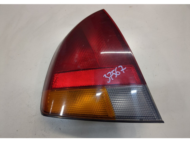 Задний фонарь MR179505 Mitsubishi Carisma