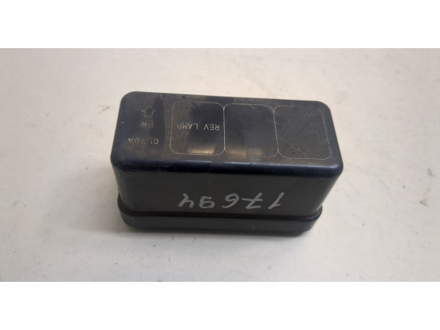 Крышка блока предохранителей Infiniti FX 2002-2009