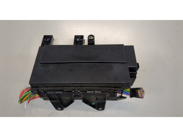 Блок предохранителей Jaguar XE 2015-