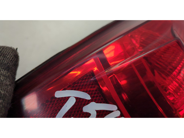 Задний фонарь